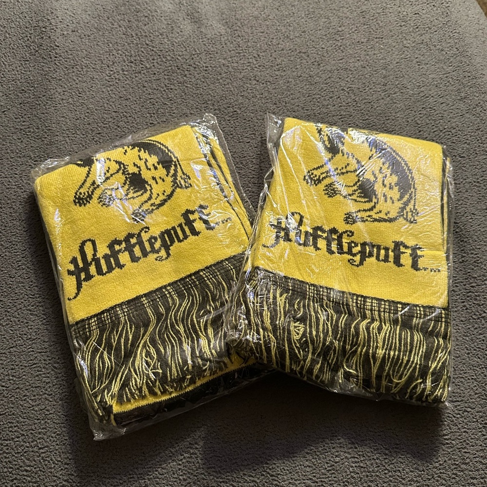 2 Yellow and Black Hufflepuff Scarf Stadium Giveaway